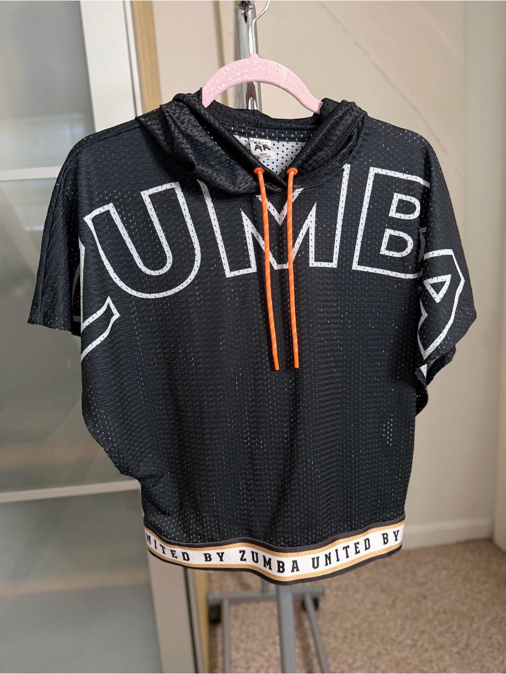 ‼️⚠️Zumba limited edition Black Mesh Hooded Crop Top with Orange Drawstrings‼️⚠️